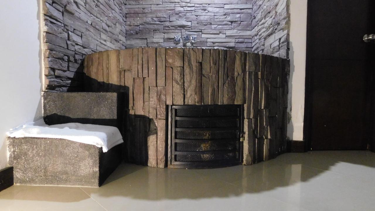 Hotel Kong 麦德林 外观 照片