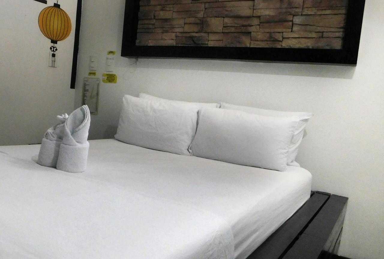 Hotel Kong 麦德林 外观 照片