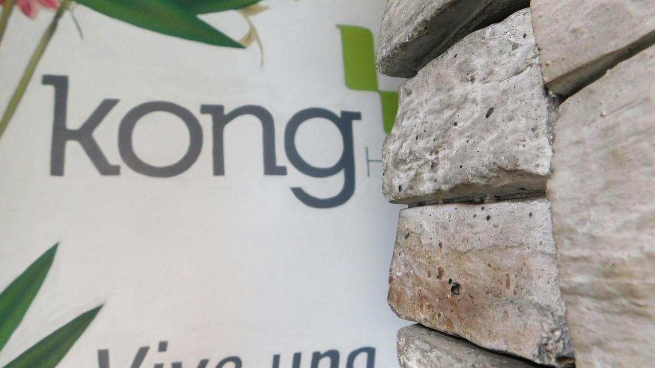 Hotel Kong 麦德林 外观 照片